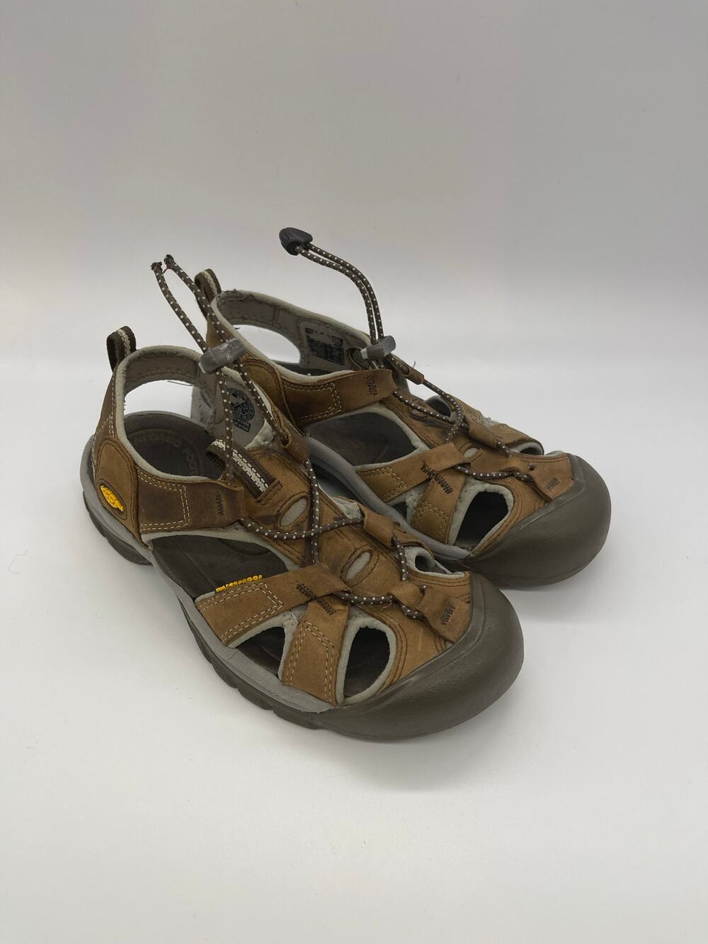 Keen Men's Leather Upper Hiking Sandals Size 8 *Missing 1 Lace Cap
